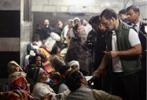 Rahul Gandhi meets patients in AIIMS, listens to their problems